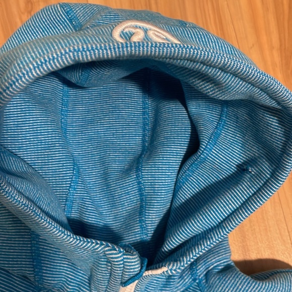 Lululemon hoodie blue/white striped - Picture 4 of 5